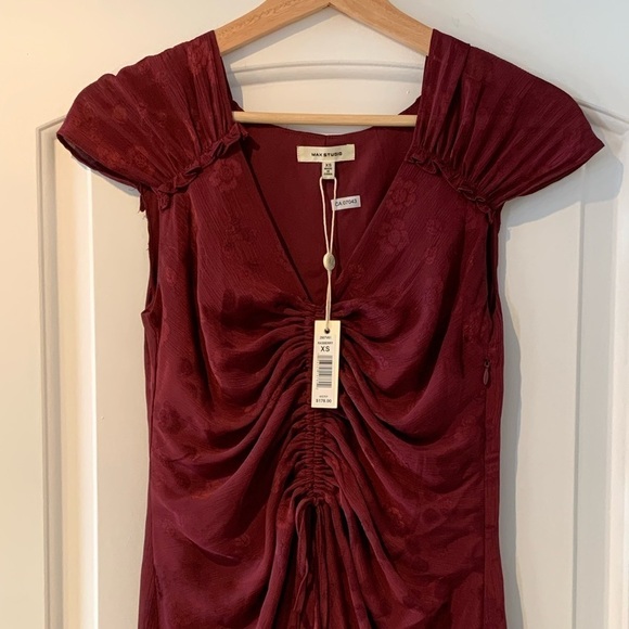 NWT Max Studio Dress Maxi Ruffled Hem Size XS Burgundy Raspberry Color - Picture 3 of 16